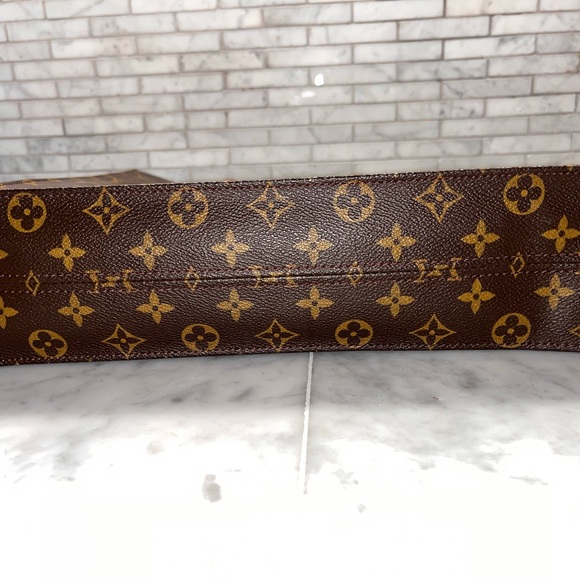 Louis Vuitton authentic Sak Plat tote bag - Picture 3 of 16